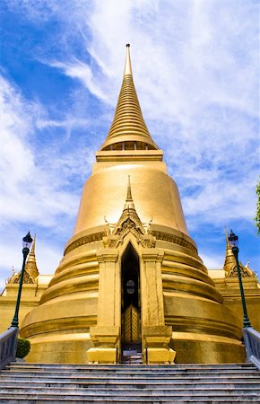 simsearch:400-04365328,k - Famous travel destination of thailand grand palace Stock Photo - Budget Royalty-Free & Subscription, Code: 400-04047180