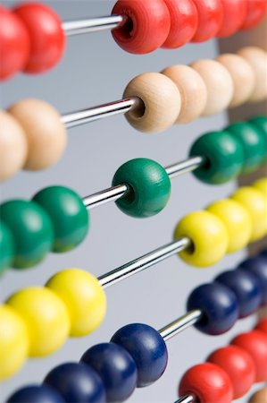 simsearch:614-00388024,k - Abacus With Multi-Colored Beads Foto de stock - Super Valor sin royalties y Suscripción, Código: 400-04048166