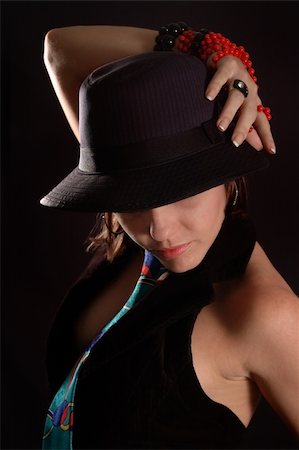 simsearch:400-04542798,k - Portrait of trendy stylish female wearing a hat Foto de stock - Super Valor sin royalties y Suscripción, Código: 400-04049321