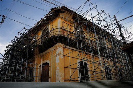 Old typical building under reparation in Trinidad, Cuba Stock Photo - Budget Royalty-Free & Subscription, Code: 400-04055289