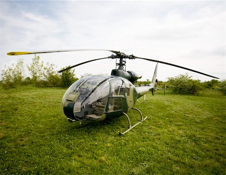 simsearch:400-04864158,k - Landed helicopter on green field Stock Photo - Budget Royalty-Free & Subscription, Code: 400-04057217