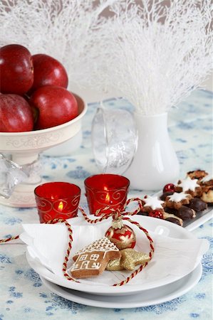 Christmas table setting in white and red tone Stock Photo - Budget Royalty-Free & Subscription, Code: 400-04053699