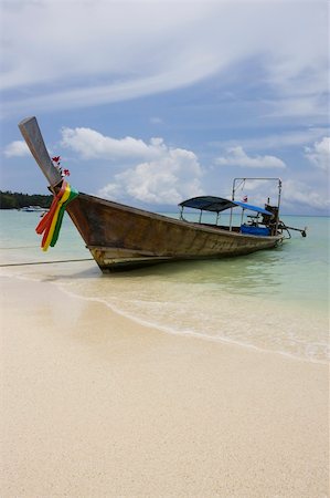 simsearch:832-03723941,k - Longtail boat in bright blue water, Koh Poda, Krabi Province, Thailand Stock Photo - Budget Royalty-Free & Subscription, Code: 400-04065346