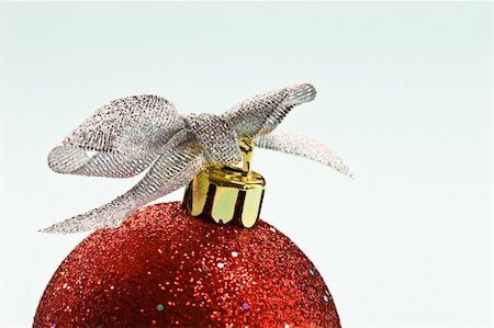 simsearch:400-05177023,k - holiday series: Christmas red ball with silver ribbon Stock Photo - Budget Royalty-Free & Subscription, Code: 400-04066575