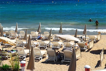 simsearch:400-04061278,k - Sandy beach along Croisette promenade in Cannes France Foto de stock - Super Valor sin royalties y Suscripción, Código: 400-04061280