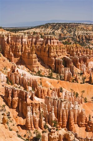 Hoodoos formations as viewed for Sunset Point in Bryce Canyon National Park.  the park was created on September 15, 1928 and is named after Ebenezer Bryce Foto de stock - Super Valor sin royalties y Suscripción, Código: 400-04061638
