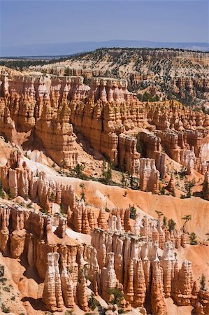 Hoodoos formations as viewed for Sunset Point in Bryce Canyon National Park.  the park was created on September 15, 1928 and is named after Ebenezer Bryce Foto de stock - Super Valor sin royalties y Suscripción, Código: 400-04061640