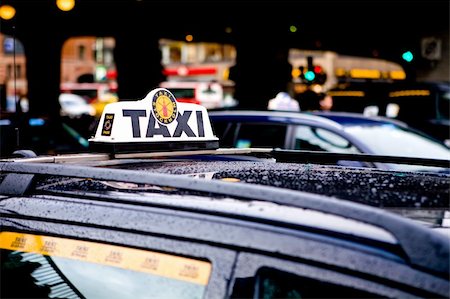 rain cityscape - Taxi Cab Waiting for a Fare in Stockholm City Stock Photo - Budget Royalty-Free & Subscription, Code: 400-04074735