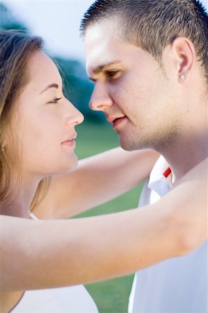 simsearch:400-04655736,k - young couple in love Stockbilder - Microstock & Abonnement, Bildnummer: 400-04075262