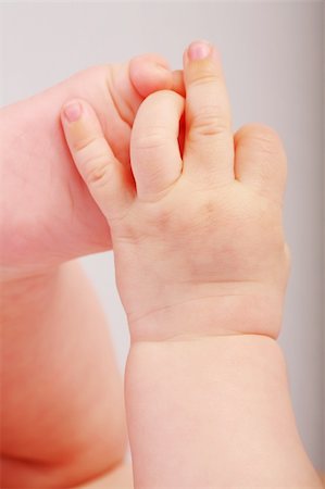 simsearch:400-04235194,k - Detail of newborn's feet and hand - shallow DOF Stock Photo - Budget Royalty-Free & Subscription, Code: 400-04079014