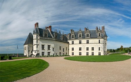 The chateau of Amboise in the Loire valley, France Stock Photo - Budget Royalty-Free & Subscription, Code: 400-04072338