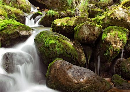 simsearch:879-09129093,k - small waterfall in mountain East Siberia Stockbilder - Microstock & Abonnement, Bildnummer: 400-04072587