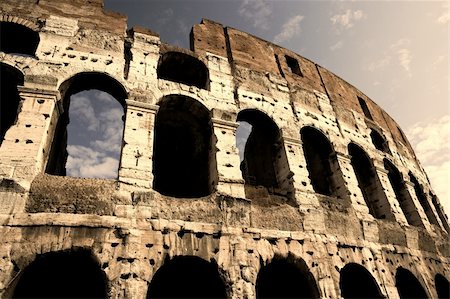 simsearch:400-04973124,k - High contrast heavily-filtered image of the Colosseum in Rome. Fotografie stock - Microstock e Abbonamento, Codice: 400-04080132