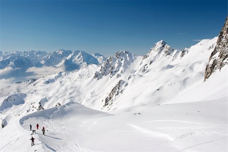 ski trail - High snowy mountain range in th French Alps Photographie de stock - Aubaine LD & Abonnement, Code: 400-04097460