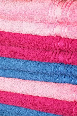 simsearch:400-06564793,k - Stack of fresh soft towels in bathroom Photographie de stock - Aubaine LD & Abonnement, Code: 400-04092647