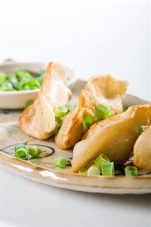 simsearch:400-05350825,k - deep fried chinese dumpling Foto de stock - Royalty-Free Super Valor e Assinatura, Número: 400-04107928