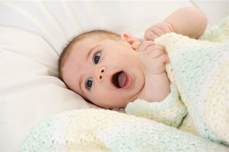 simsearch:400-06139772,k - A very cute happy Caucasian baby boy Photographie de stock - Aubaine LD & Abonnement, Code: 400-04100920