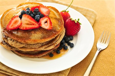 strawberry syrup - Stack of buckwheat pancakes with fresh berries and maple syrup Stock Photo - Budget Royalty-Free & Subscription, Code: 400-04103495