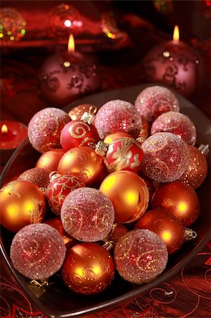 Detail of Christmas balls with candles in red tone Stock Photo - Budget Royalty-Free & Subscription, Code: 400-04124311