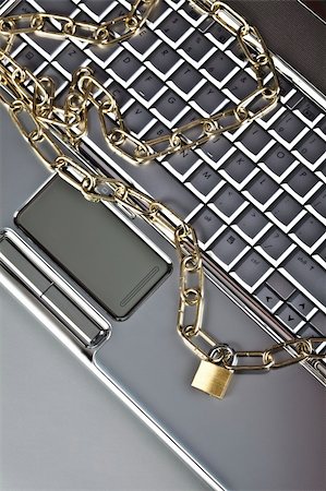 simsearch:400-04627030,k - Padlock and notebook computer Stock Photo - Budget Royalty-Free & Subscription, Code: 400-04126857