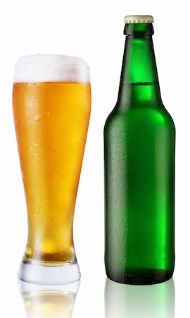 espuma (líquida) - glass and bottle of beer Stock Photo - Budget Royalty-Free & Subscription, Code: 400-04135167