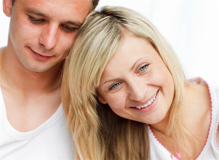 simsearch:400-04150404,k - Close-up of young lovers smiling Stock Photo - Budget Royalty-Free & Subscription, Code: 400-04139545