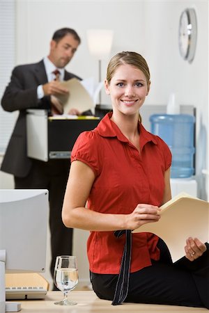 simsearch:400-04129016,k - Businesswoman holding file folder Stock Photo - Budget Royalty-Free & Subscription, Code: 400-04132838