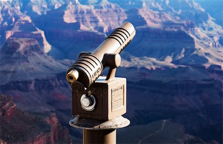Tourist telescope at the Grand Canyon above Bright Angel Trail Stock Photo - Budget Royalty-Free & Subscription, Code: 400-04145997