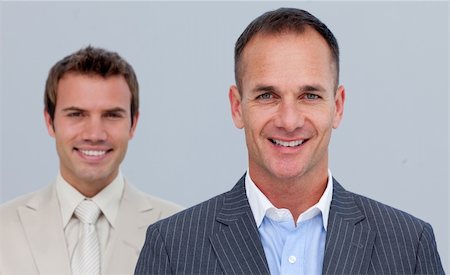 simsearch:400-05118165,k - Portrait of confident two businessmen with folded arms Foto de stock - Royalty-Free Super Valor e Assinatura, Número: 400-04156367