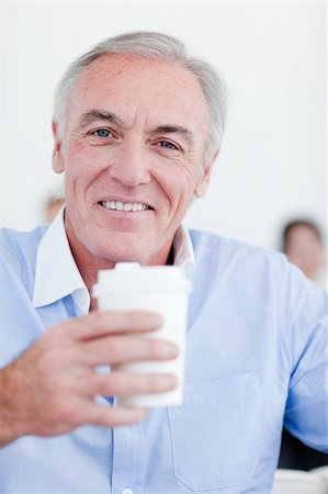 simsearch:400-04204942,k - Senior businessman drinking a tea in the office Stock Photo - Budget Royalty-Free & Subscription, Code: 400-04159694