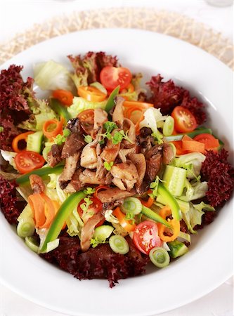 simsearch:400-05751129,k - Vegetable salad with oyster mushroom - healthy eating Stockbilder - Microstock & Abonnement, Bildnummer: 400-04165379