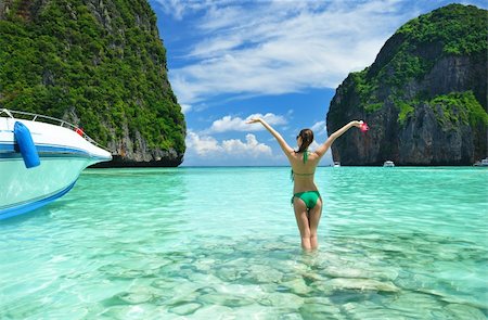 simsearch:400-04920010,k - Woman in beautiful lagoon at  Phi Phi Ley island, the exact place where "The Beach" movie was filmed Fotografie stock - Microstock e Abbonamento, Codice: 400-04166771