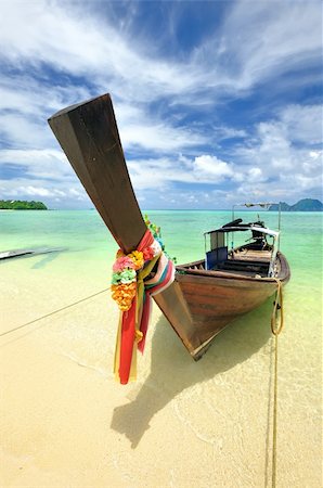 simsearch:400-05897554,k - Traditional Thai boat in beautiful beach landscape in Thailand Foto de stock - Super Valor sin royalties y Suscripción, Código: 400-04166783