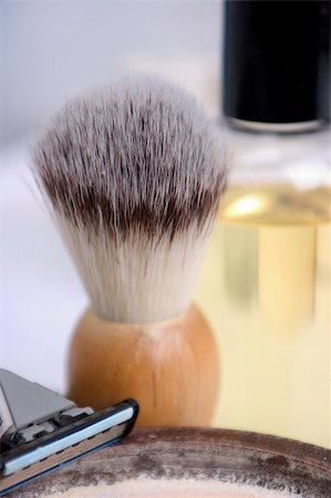 simsearch:400-04594366,k - Equipment for shaving with focus on the shaving brush Photographie de stock - Aubaine LD & Abonnement, Code: 400-04167033