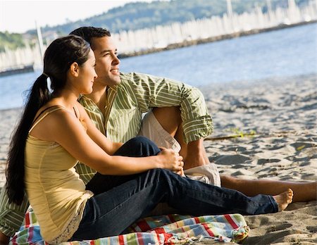 simsearch:400-04168729,k - Couple enjoying beach Stock Photo - Budget Royalty-Free & Subscription, Code: 400-04168735