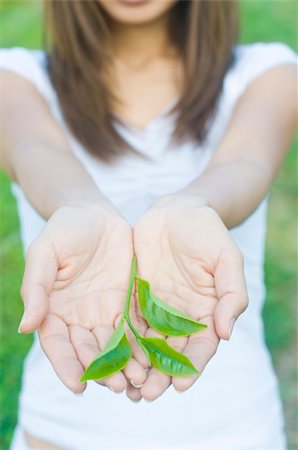 an asian female holding green tea Stock Photo - Budget Royalty-Free & Subscription, Code: 400-04161298