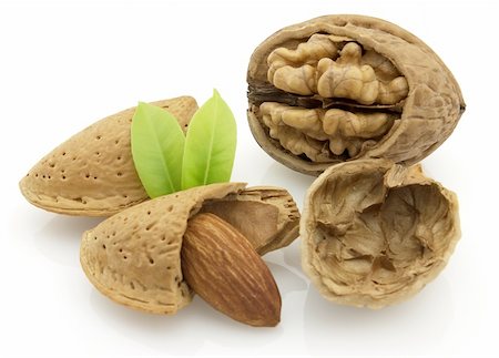 simsearch:400-04173906,k - Almonds with walnut Stock Photo - Budget Royalty-Free & Subscription, Code: 400-04173889