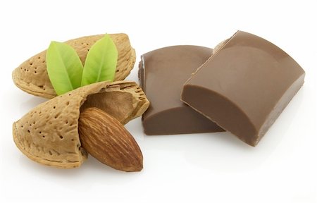 simsearch:400-04173906,k - Almonds with chocolate Stock Photo - Budget Royalty-Free & Subscription, Code: 400-04173890