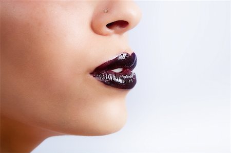 simsearch:400-05279995,k - Beautiful female lips closeup Stockbilder - Microstock & Abonnement, Bildnummer: 400-04196052