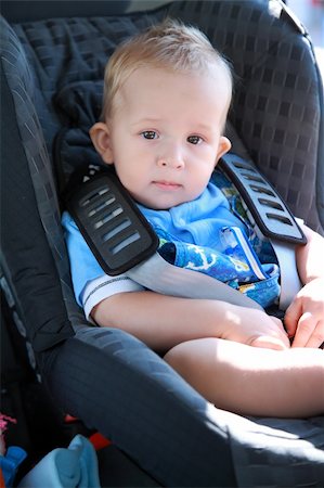 seat belt baby in the car - Baby in car seat for safety Stock Photo - Budget Royalty-Free & Subscription, Code: 400-04204763