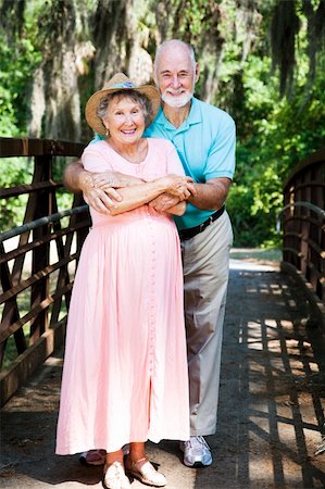 Portrait of happy senior couple on Florida vacation. Foto de stock - Super Valor sin royalties y Suscripción, Código: 400-04208614