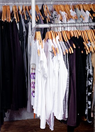 Wardrobe showcase in a retail shop Photographie de stock - Aubaine LD & Abonnement, Code: 400-04209117