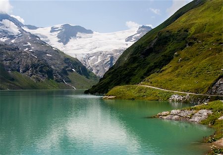 simsearch:400-04365372,k - green big mountain lake high in the mountains with glacier view Stock Photo - Budget Royalty-Free & Subscription, Code: 400-04200193