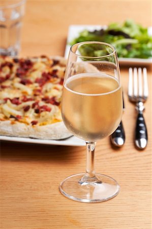 federweisser and tarte flambee Stock Photo - Budget Royalty-Free & Subscription, Code: 400-04215416