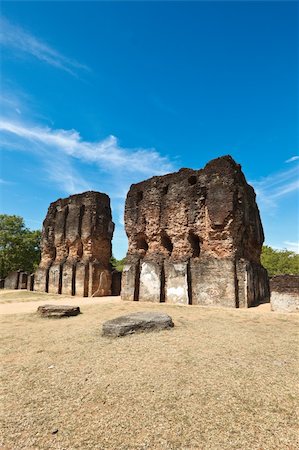 dimol (artist) - Ancient Royal Palace ruins. Pollonaruwa, Sri Lanka Stock Photo - Budget Royalty-Free & Subscription, Code: 400-04210389