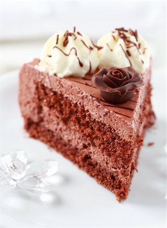 simsearch:400-04322996,k - Delicious chocolate cake Foto de stock - Royalty-Free Super Valor e Assinatura, Número: 400-04212218