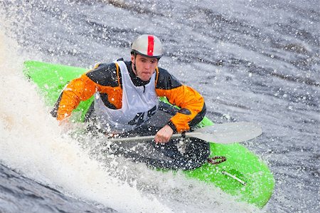 simsearch:400-03963892,k - Kayak freestyle on whitewater, Russia, Msta, may 2010 Stockbilder - Microstock & Abonnement, Bildnummer: 400-04225347