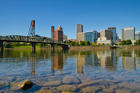 simsearch:400-04748524,k - Portland Oregon Downtown Skyline and Hawthorne Bridge Reflection 2 Stock Photo - Budget Royalty-Free & Subscription, Code: 400-04226396