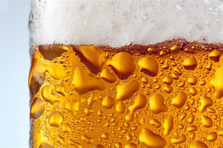 simsearch:400-05194129,k - Large drops on glass with a beer glass, macro Stock Photo - Budget Royalty-Free & Subscription, Code: 400-04228371