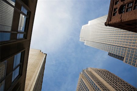 Looking up in downtown Cleveland, Ohio. Foto de stock - Super Valor sin royalties y Suscripción, Código: 400-04228647